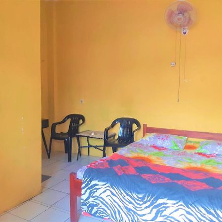 Spot On 2969 Hotel Citra Ayu Labuhan Bagian luar foto