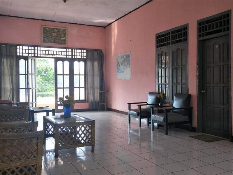 Spot On 2969 Hotel Citra Ayu Labuhan Bagian luar foto