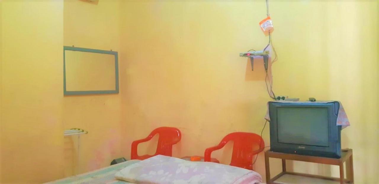 Spot On 2969 Hotel Citra Ayu Labuhan Bagian luar foto