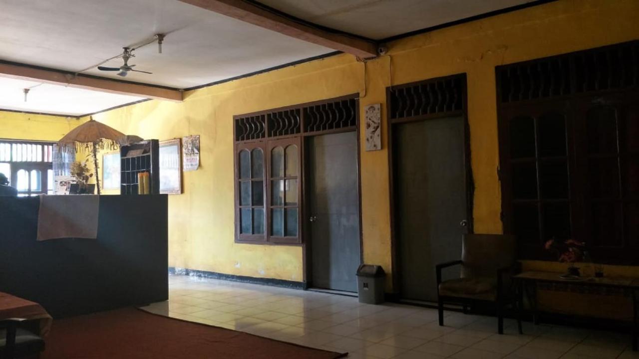 Spot On 2969 Hotel Citra Ayu Labuhan Bagian luar foto