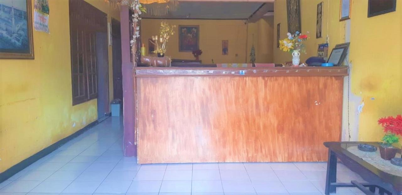 Spot On 2969 Hotel Citra Ayu Labuhan Bagian luar foto