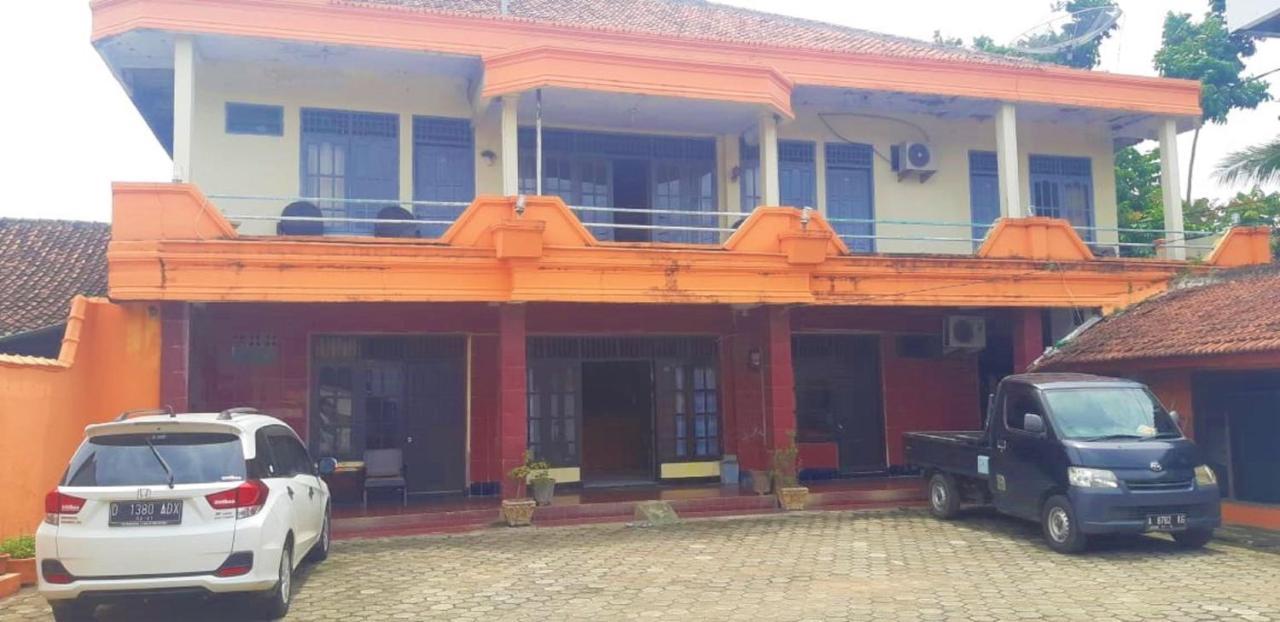 Spot On 2969 Hotel Citra Ayu Labuhan Bagian luar foto